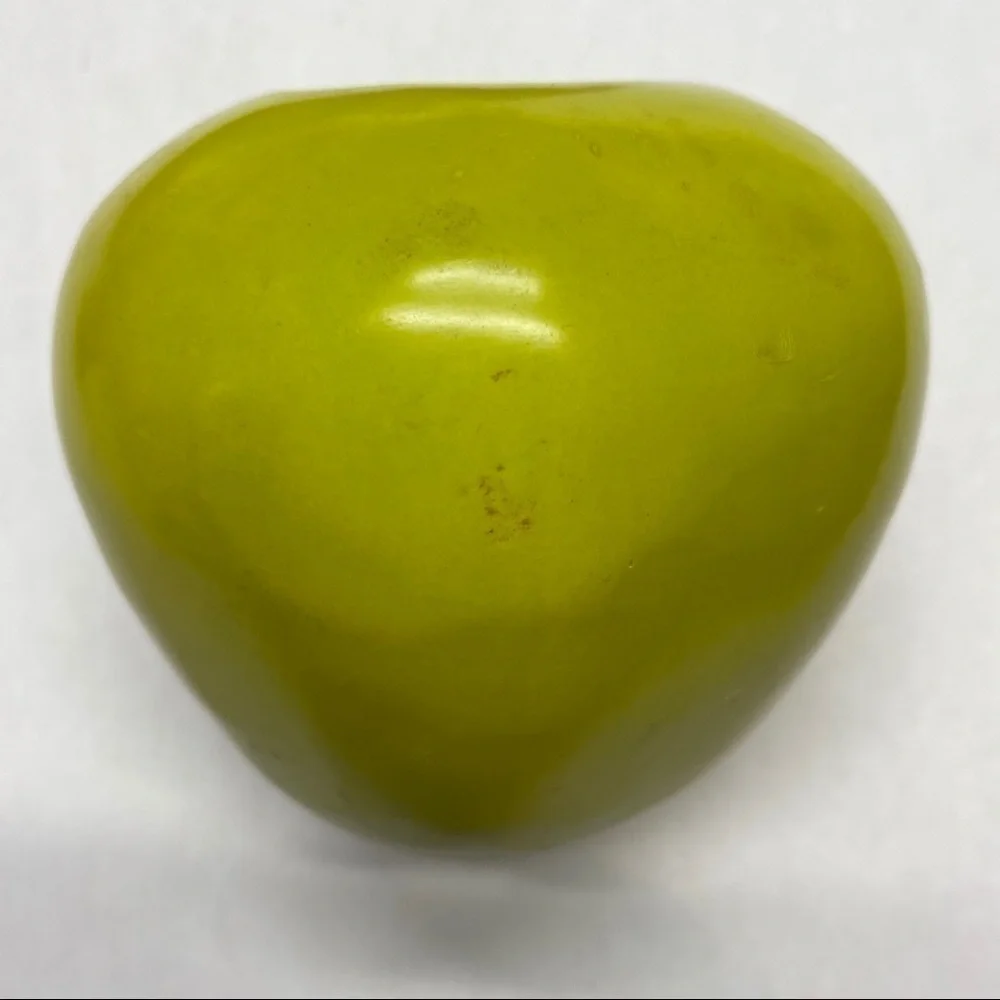TABLEAU All About APPLES 14 curated vintage items